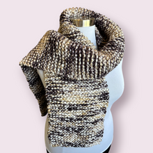 Load image into Gallery viewer, Snake Knit Scarf
