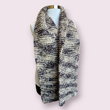 Load image into Gallery viewer, Snake Knit Scarf
