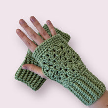 Load image into Gallery viewer, Sage Fingerless Gloves
