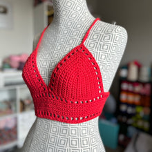 Load image into Gallery viewer, Red Lilly Top Sm
